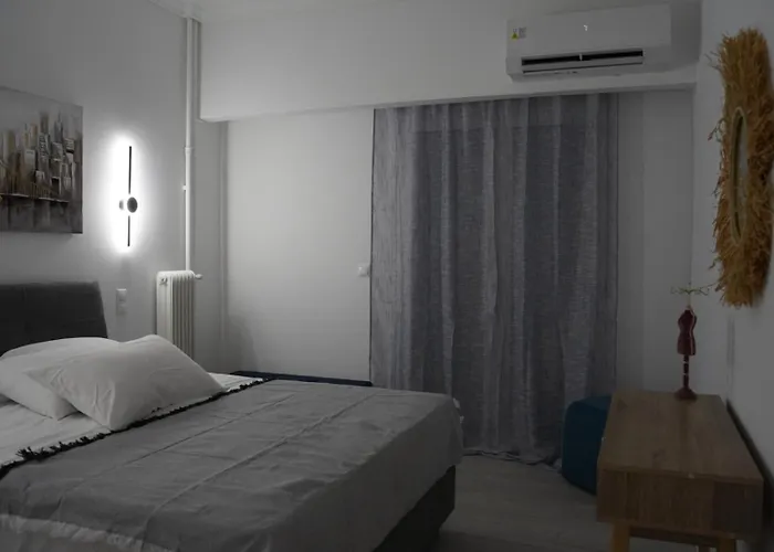 Bright & Cozy Apartment, Athens